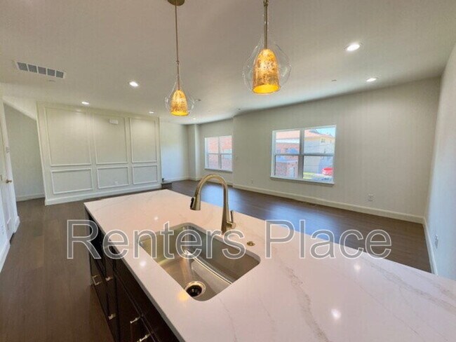 Foto del edificio - 1140 S Quincy Ave