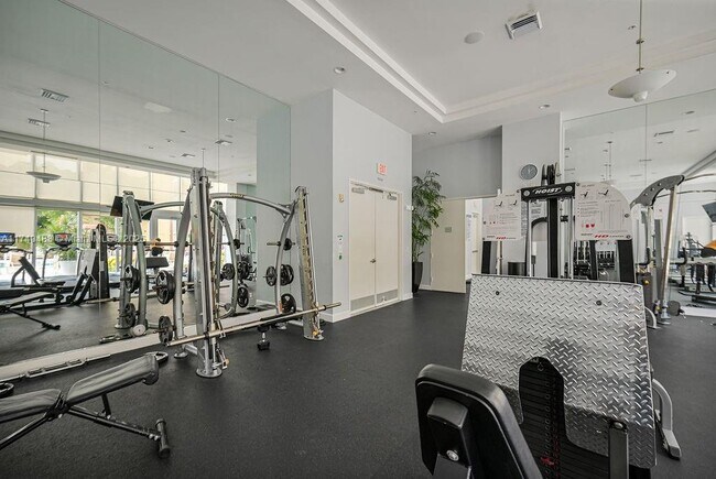 Foto del edificio - 2775 NE 187th St