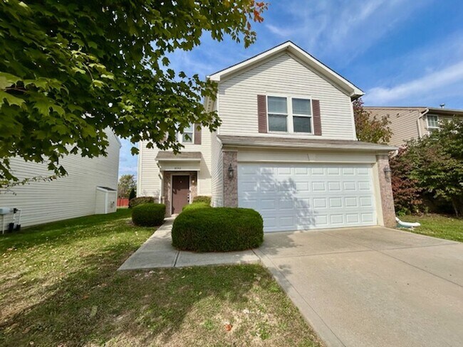 Building Photo - Beautiful 4 bedroom 2.5 bath 2 story home ...