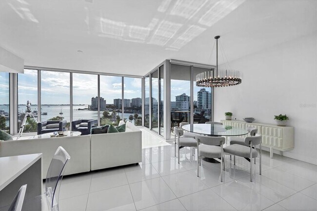 Foto del edificio - 1155 N Gulfstream Ave