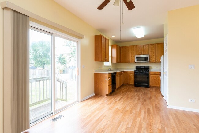 Foto del edificio - 102 Woodland Park Cir