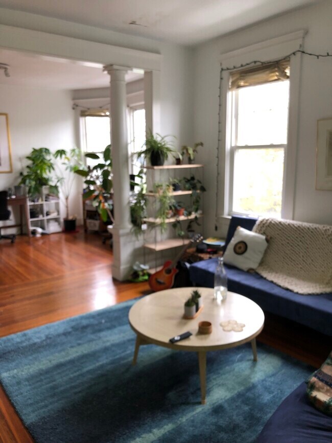 Living Rm. / Den/ Office - 8 Cottage St