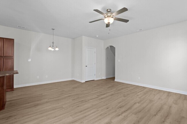 Foto del edificio - Townhome for Rent with Covered Patio!