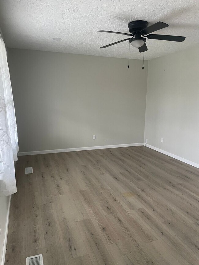 Foto del edificio - 5918 Medders St