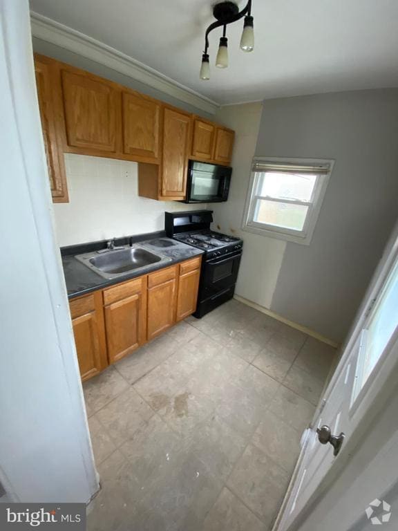 Building Photo - 3200 Phelps Ln