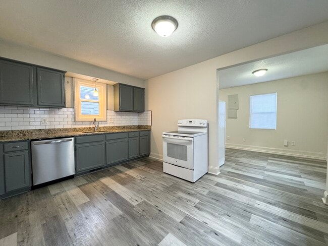 Foto del edificio - 516 Barnett Ave