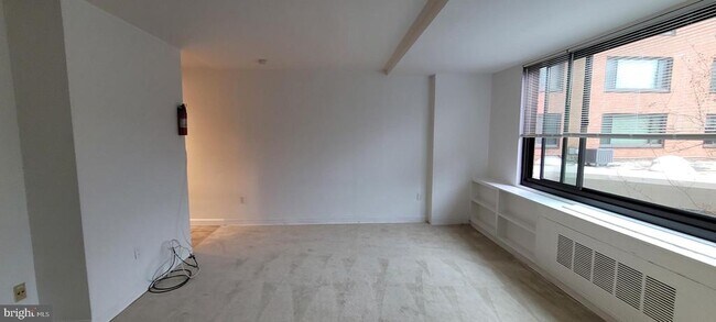 Foto del edificio - 1011 Arlington Blvd