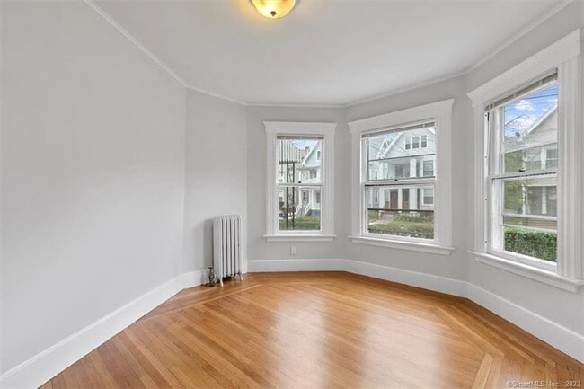 Building Photo - 100 Brownell St