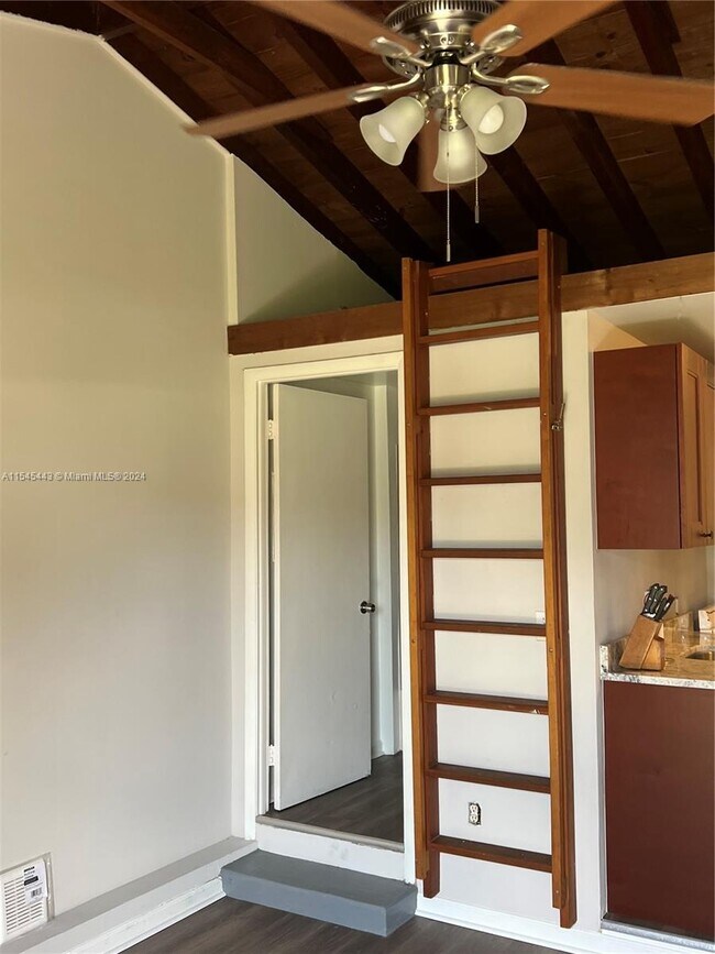 Foto del edificio - 1001 S 22nd Ct