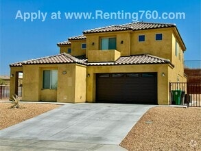Building Photo - 56941 Ivanhoe Dr