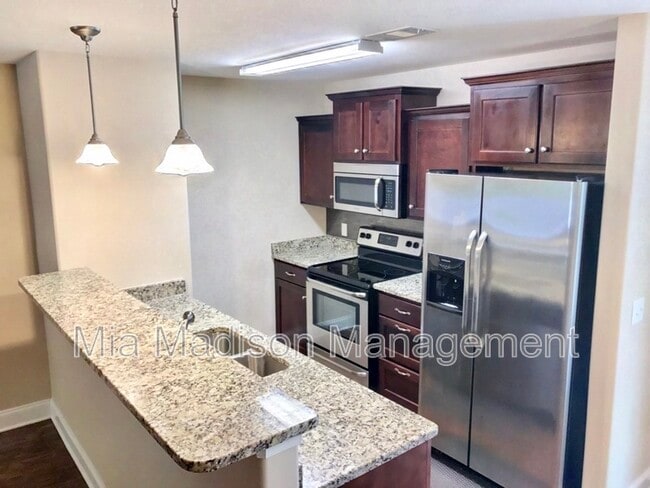 Building Photo - 11330 White Bluff Rd