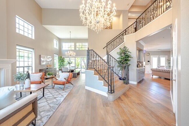 Foto del edificio - Upscale Single Family Home