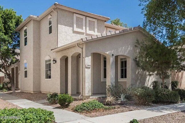 Building Photo - 10056 E Isleta Ave