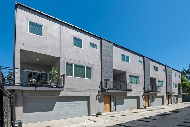 Foto del edificio - 13536 Vanowen St