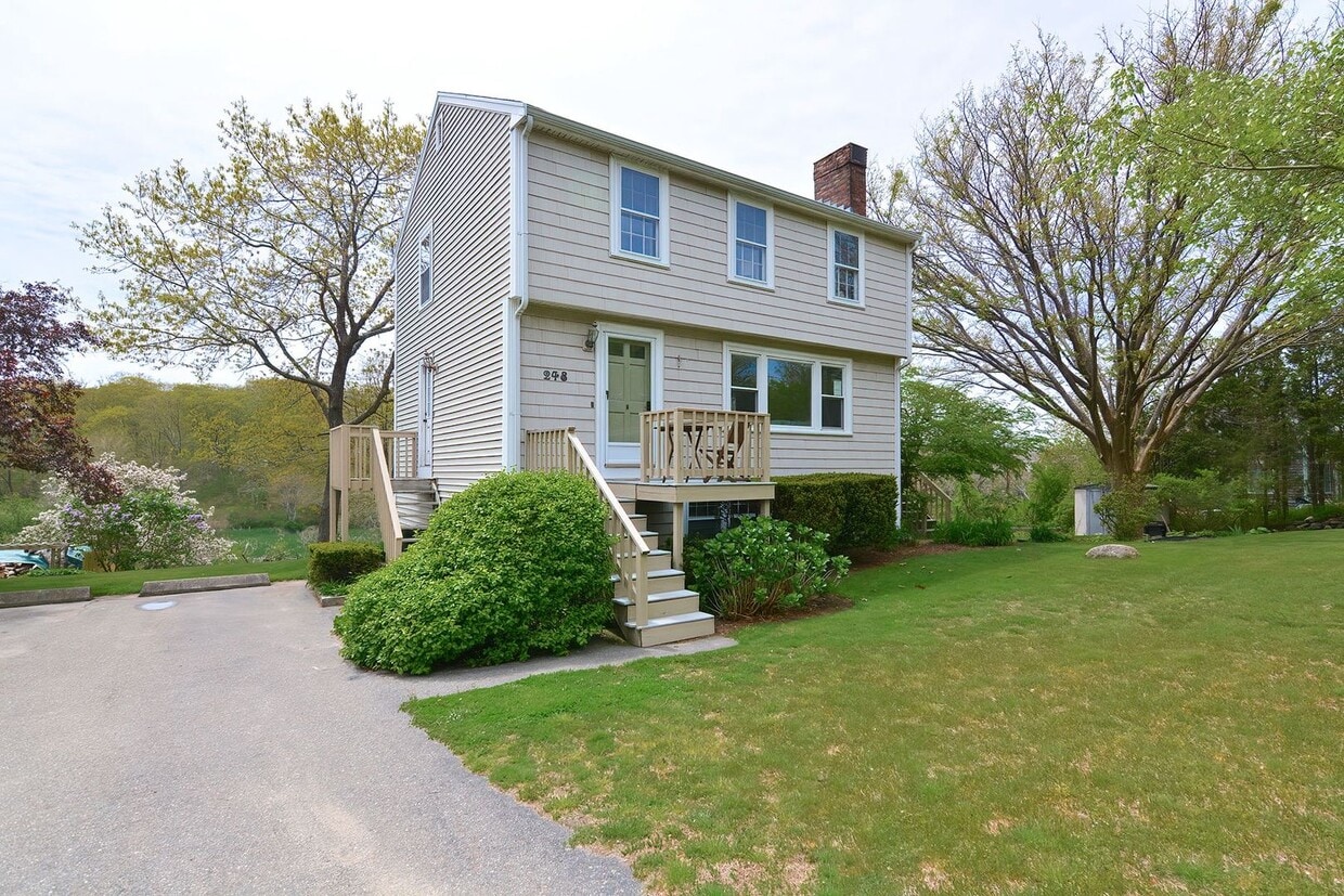 Primary Photo - Winter Rental: Just for the Halibut