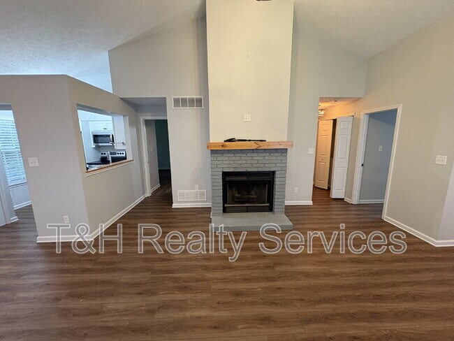 Foto del edificio - 9741 Roxbury Dr