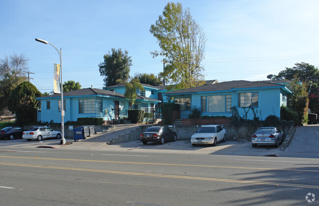 Building Photo - 6181 Montezuma Rd