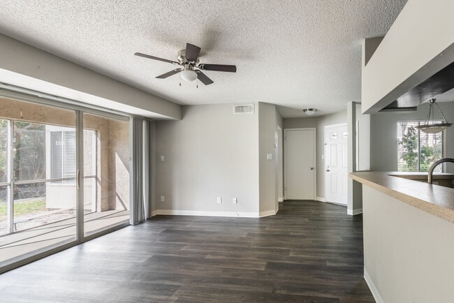 Building Photo - Park Village