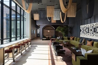 Building Photo - Orlo