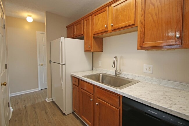 Building Photo - 1041 Oriole Ln