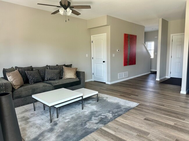 Foto del edificio - 1319 Sioux Turn