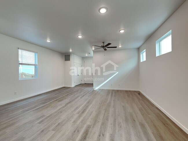 Foto del edificio - 26151 E Calhoun Pl