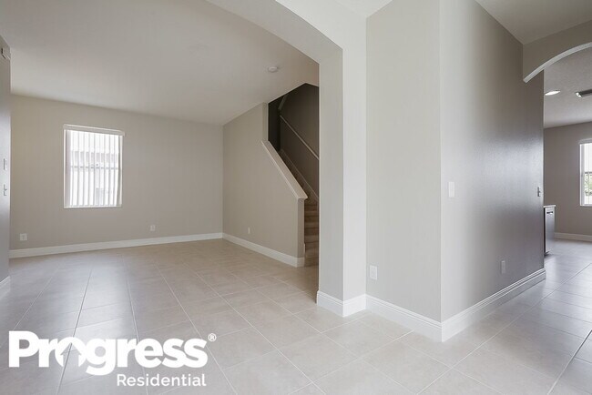 Foto del edificio - 8571 Deer Chase Dr