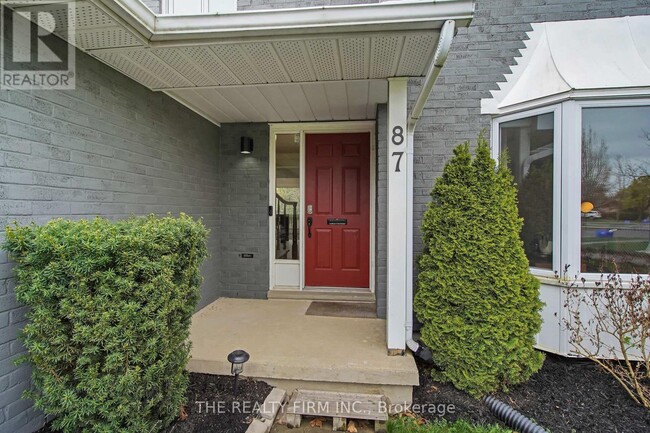 Building Photo - 87 Westwinds Dr