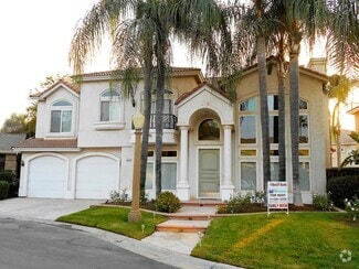 Building Photo - 7210 N Michelle Ave
