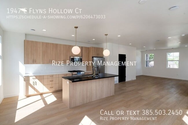 Building Photo - 1947 Flyns Hollow Ct