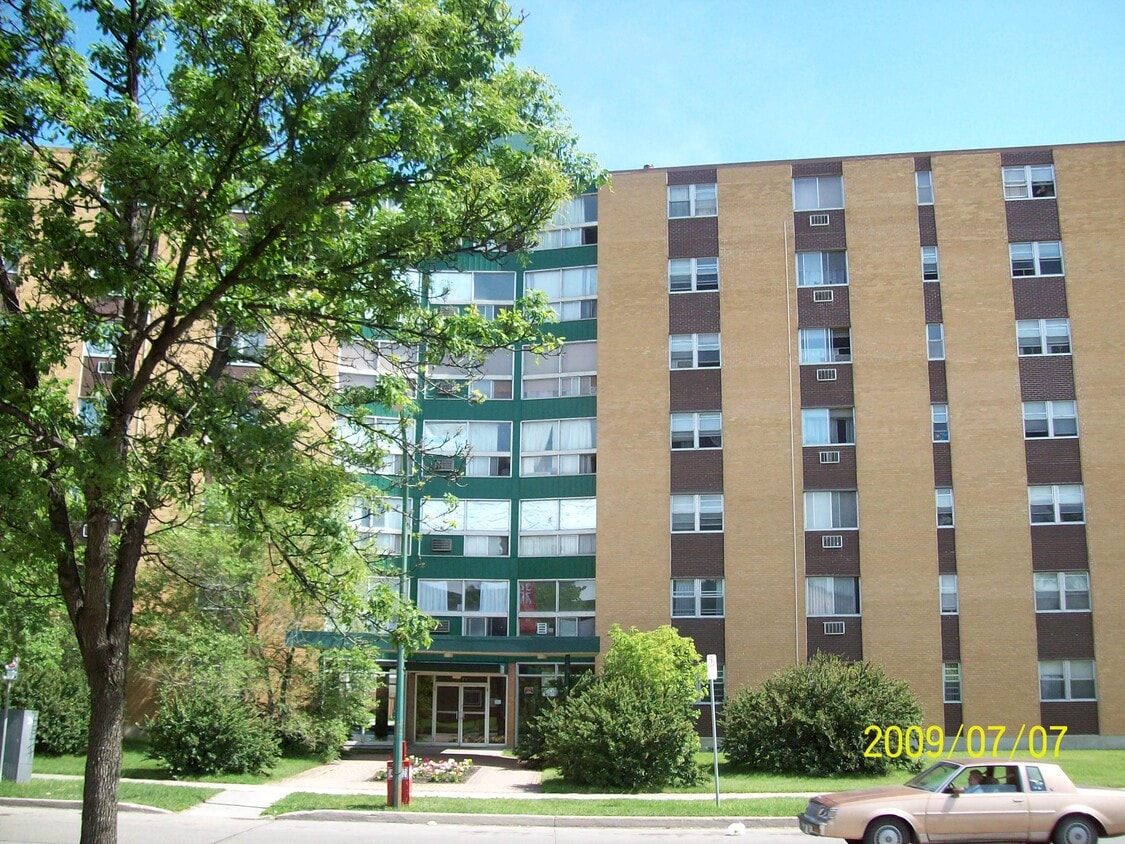Primary Photo - 611 Jefferson Av