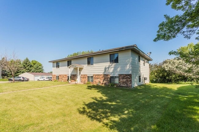 Building Photo - 16947 Garcia way w