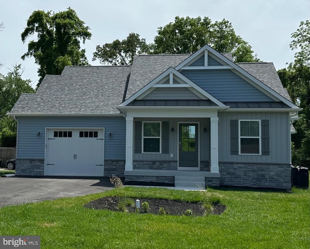 Foto principal - 1805 Parkside Dr