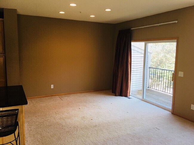 Foto del edificio - 2423 121st Cir NE