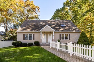 Building Photo - 181 Pilgrim Rd