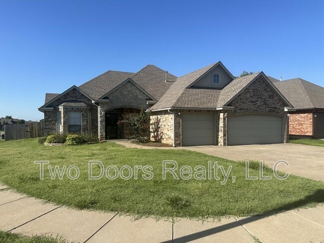 Photo - 2636 SE 8th St House