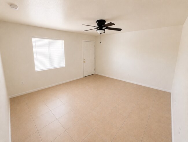 Foto del edificio - 3128 E Cicero St