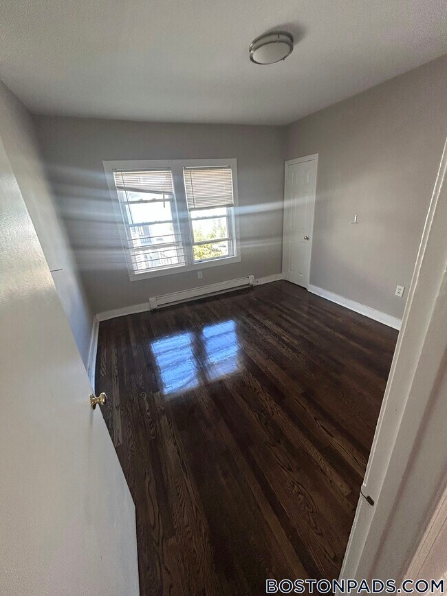 Foto del edificio - 95 Willowwood St