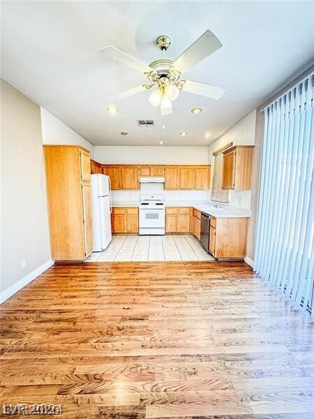 Foto del edificio - 3322 Lark Bunting St