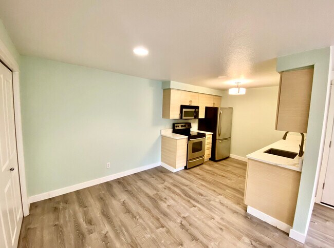 Photo - 221 9th St House