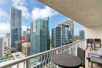 Building Photo - 1200 Brickell Bay Dr