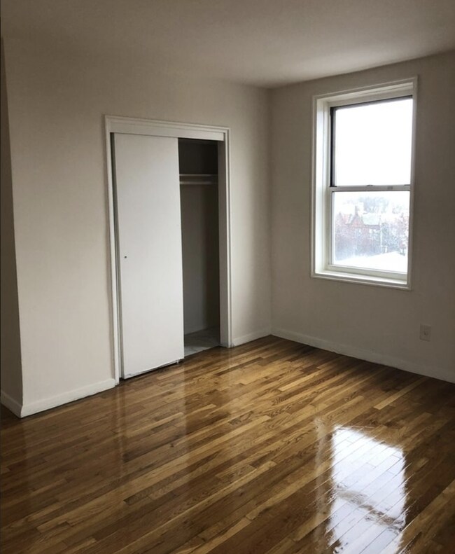 Building Photo - 59 Gelston Ave