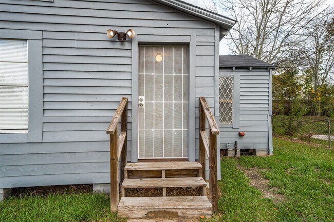 Foto del edificio - 4611 White Rock St