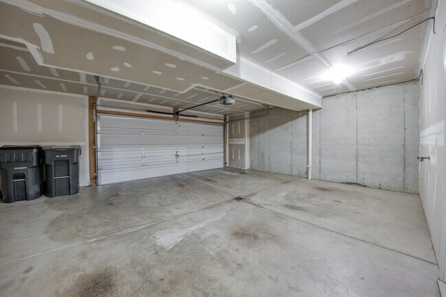 Foto del edificio - 423 Marshall Heights Dr