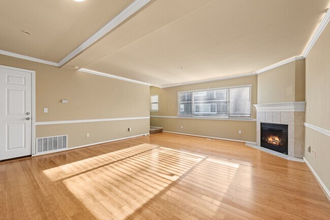 Foto del edificio - Well-appointed 3-Bedroom Townhome Near Downtown Kenmore & Bothell