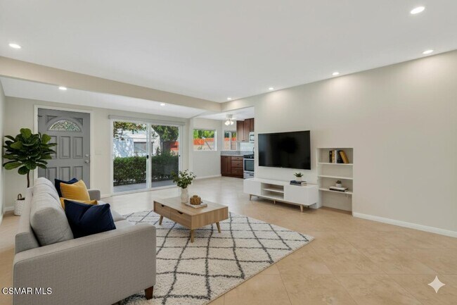 Foto del edificio - 7322 Lindley Ave