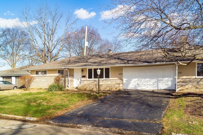 Building Photo - 4232 Eastlea Dr