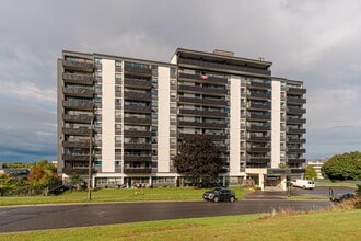 Building Photo - 84 Runnymede Road
