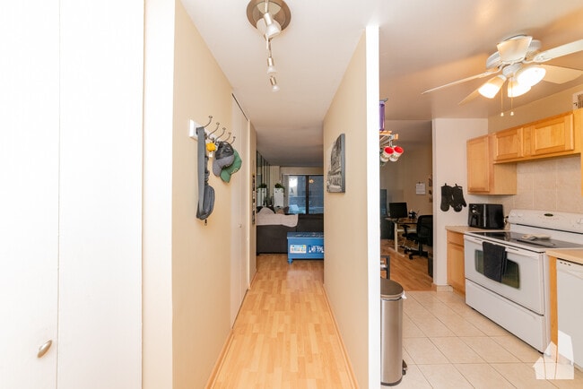 Foto del edificio - 2020 N Lincoln Park W