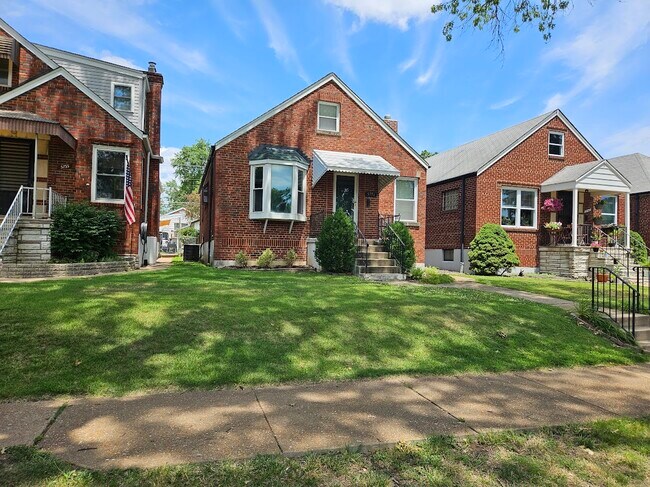 5751 Potomac - 5751 Potomac St